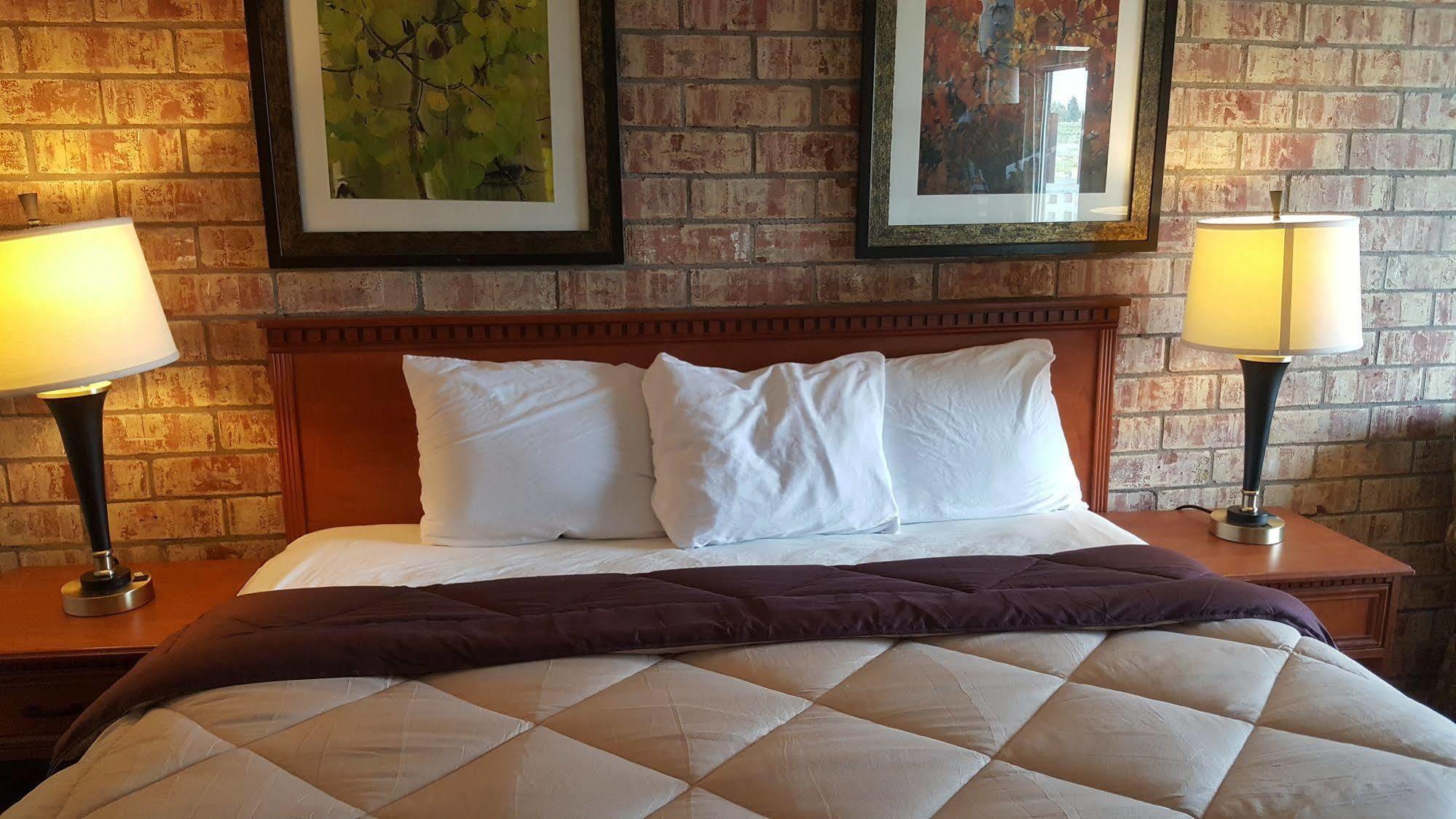 Motel Budget Host Platte Valley