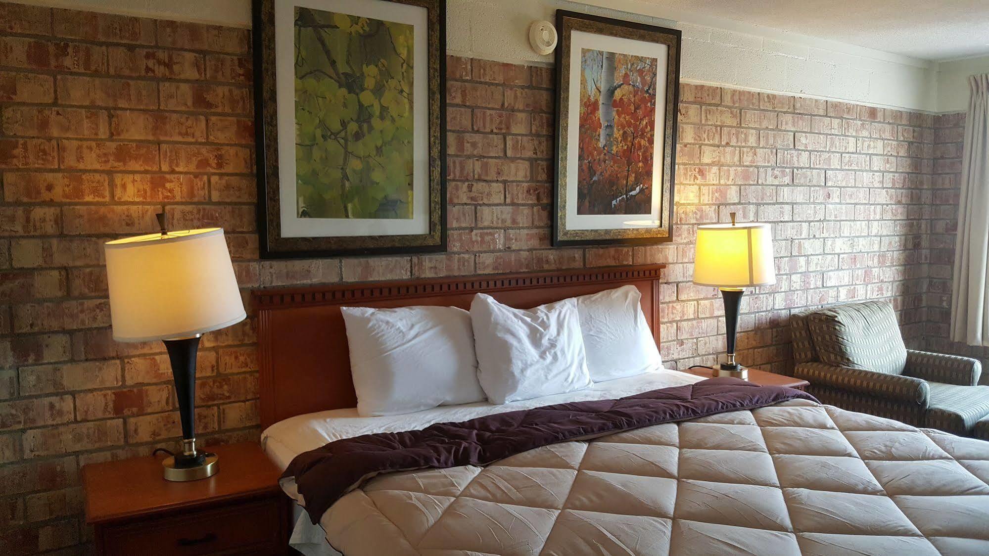 Motel Budget Host Platte Valley